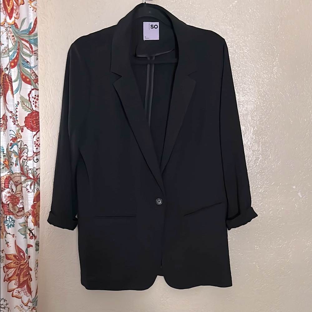 SO Black Single-Button Blazer